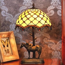 Lampe de table en vitrail...