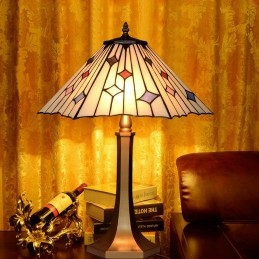 Lampe de table en vitrail...