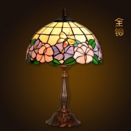 Lampe de table en vitrail...