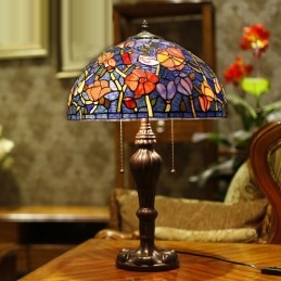 Lampe de table en vitrail...