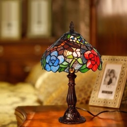 Lampe de table en vitrail...